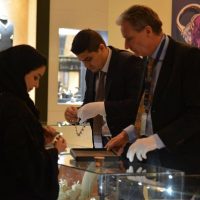 الأمير سلطان بن سعود يدشن معرض صالون المجوهرات في الرياض