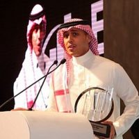 وزير التجارة يتوج اليحيا بطلا لجائزة رواد الأعمال في المملكة