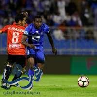 الهلال يتصدر بفوزه على الرائد