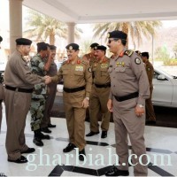  مدير الأمن العام يتفقد الأجهزة الأمنية بالمدينة المنورة