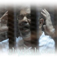 مصر.. تراشق بين دفاع الإخوان والنيابة بقضية "التخابر".. وماذا قال مرسي للمحكمة؟