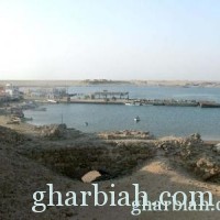 عاجل : حشود الحوثيين تتوافد بميناء الصليف