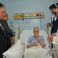 وزير الصحة المصري المرضى في زيارة المنومين من الحجاج المصريين بمكه