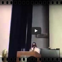 بالفيديو : مقطع  يثير سخط وتضجر أولياء أمور الطالبات في جامعة الملك خالد للبنات !!