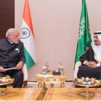 خادم الحرمين يلتقي رئيسي الوزراء الهندي والبريطاني على هامش قمة العشرين