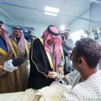 ولي العهد: يزور المصابين بمستشفى الملك عبدالعزيز بالأحساء