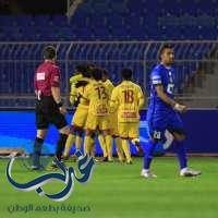 بنو قادس يفرمل الهلال