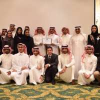 تكريم فريق عمل الرحلات والخدمة الاجتماعية بجمعية مهندسي البترول السعودية