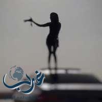 شرطة الرياض تلقي القبض على الشباب والفتاة المخلين بالاداب
