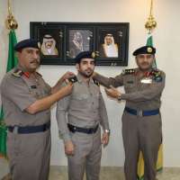 المنتشري يقلد عدد من ضباط مدني مكة رتبهم الجديدة