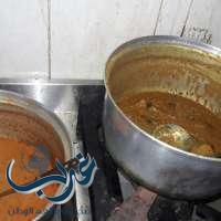 بلدية القوز تغلق مطعم شهير بسبب تسمم (  4 )  أشخاص