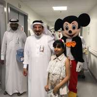 الجمعيات الخيرية بمحافظة القطيف تشارك المرضى المنومين بمستشفى القطيف المركزي فرحة العيد