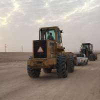 بلدية حفر الباطن ترصد مجموعة عمالة تنهل الرمال بطريقة مخالفة