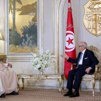 الرئيس التونسي يلتقي وزير التجارة والإستثمار