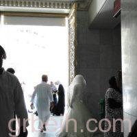 منع عروس من دخول المسجد الحرام بفستان زفافها