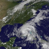 العاصفة الاستوائية "مارتي" تقترب من ساحل المكسيك