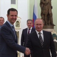 الأسد بموسكو في زيارة خاطفة ويجري مباحثات مع بوتين