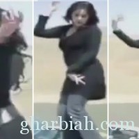 ترقص وتخلع الحجاب وتتحدى قمع الملالي في إيران