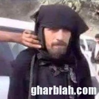 عاجل : القبض على قناص ايراني بملابس نسائية في احد احياء مدينة عدن من قبل المقاومة الشعبية."صوره"