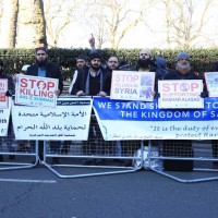 مظاهرة مناهضة للتدخل الإيراني في شؤون الدول الإسلامية في لندن