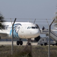 خاطف طائرة مصر للطيران مصري وله زوجة سابقة في قبرص