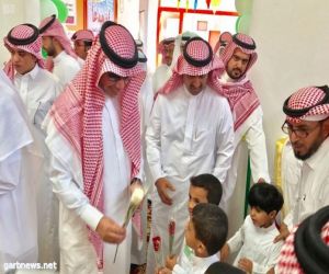 وزير التعليم يدشن برنامج "التهيئة" لطلاب الأول الابتدائي في الرياض