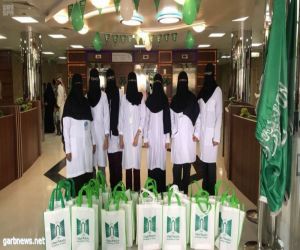 كلية الصيدلة بجامعة تبوك تشارك في فعاليات يوم الصيدلي السعودي