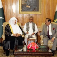 الرئيس ممنون حسين: الشعب الباكستاني يكن احتراما كبيراً لخادم الحرمين الشريفين