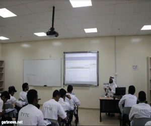 التدرب الإلكتروني بالكلية التقنية بنجران يواصل تنفيذ عدداً من الدورات التدريبية للمتدربين المستجدين