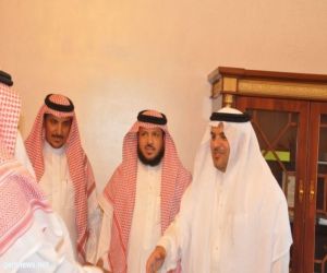 مدير تعليم الطائف يقدم التهنئة لمحافظ الطائف بمناسبة تعيينه محافظا لمحافظة الطائف