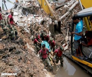 فقدان 20 شخصاً جراء انهيار أرضي في ماليزيا