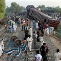 قتلى وإصابات في تصادم قطارين بباكستان