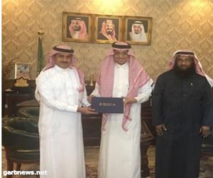 محافظ بيشة يستقبل مدير الخطوط السعودية بالمحافظة