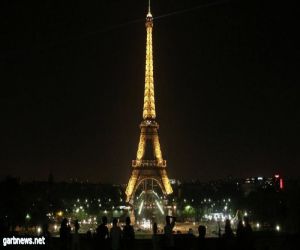 بالفيديو...باريس تحتفل بالعام الجديد في الشانزيليزيه