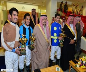 نيابة عن خادم الحرمين الشريفين أمير الرياض يرعى الحفل السنوي لسباق الخيل