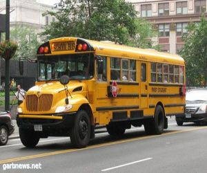تلميذ امريكي يقود حافلة مدرسية وينقذ زملاؤه من الموت