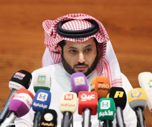 آل الشيخ يكافيء لاعبو الأهلي ب 10 ألآف ريال في حال الفوز على الفريق الأيراني