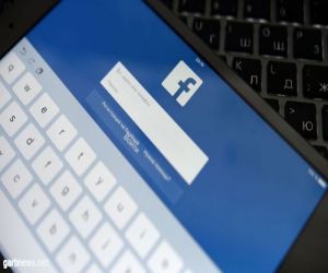 "فيسبوك" يواجه "هجرة شبابية" بالملايين في 2018
