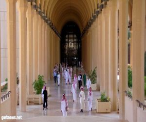 الدفاع المدني : يكشف تفاصيل نشوب حريق في جامعة الملك سعود (فيديو)