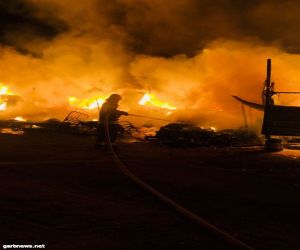 اندلاع حريق هائل في حراج حفر الباطن والدفاع المدنى يباشره