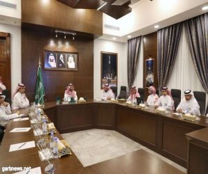 أمير مكة بالنيابة يدشن خطة مكاتب الأحوال المدنية للخدمات السريعة