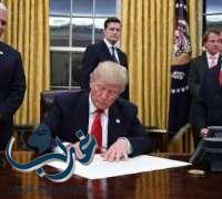 ترامب يمنع الإيرانين ومواطني 6 دول عربية من دخول أمريكا