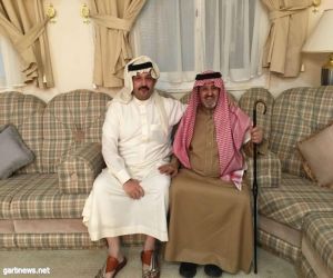 نائب أمير عسير الأمير تركي بن طلال يزور الشيخ تركي المتحمي بمنزله بطبب