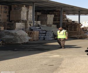 الأمير مشعل بن ماجد محافظ جدة  يوجه بحملة وقائية للكشف على المصانع والمستودعات والأحواش  المخالفة بحي النخيل