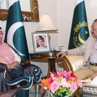 الرئيس الباكستان يستقبل سفير خادم الحرمين الشريفين لدى باكستان بمناسبة انتهاء فترة عمله