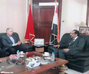 السفير الاصبحي يلتقي منسق فريق الخبراء الدوليين المعني في اليمن