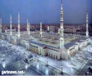 تكليف عدد من الأئمة لصلاة التراويح والقيام في المسجد الحرام والمسجد النبوي